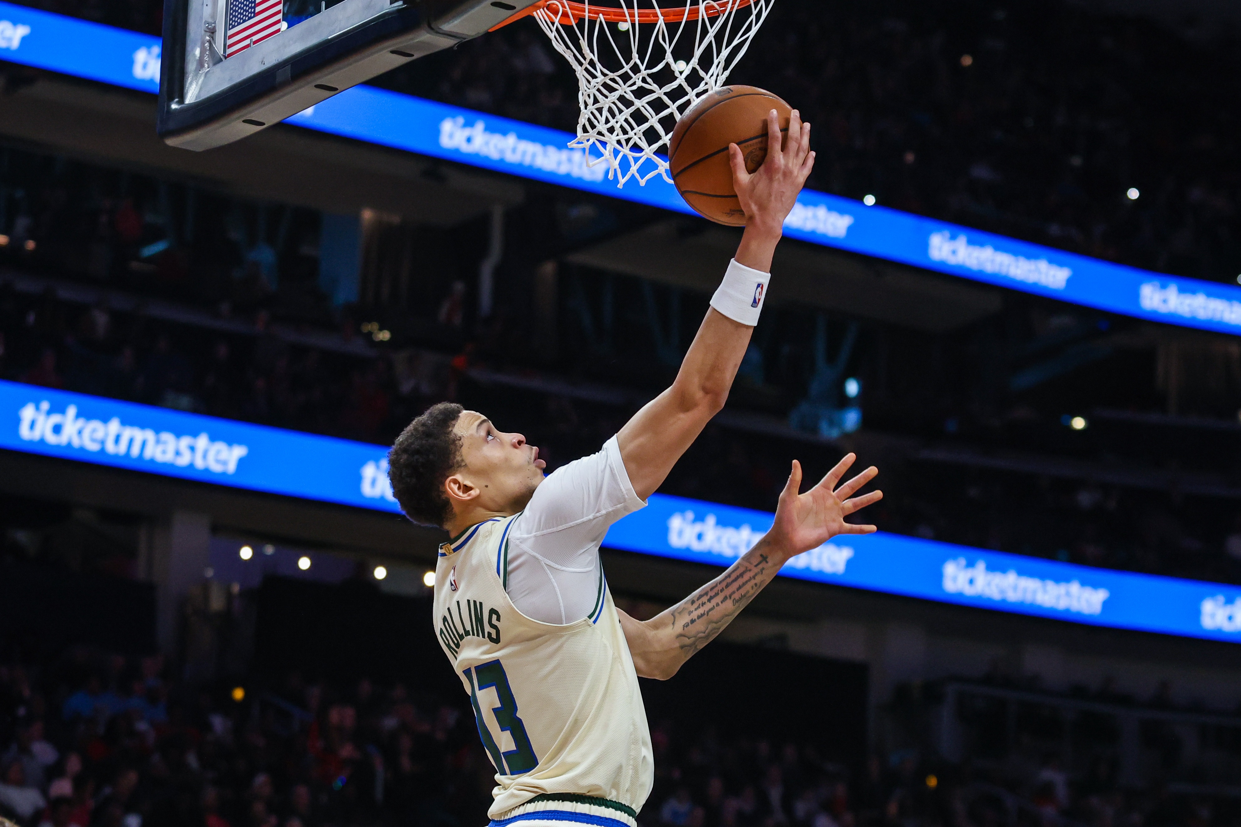 世界杯赛事直播官网下载安装-正负值+33最高！罗林斯14中8拿到24分7板9助 三分9中4